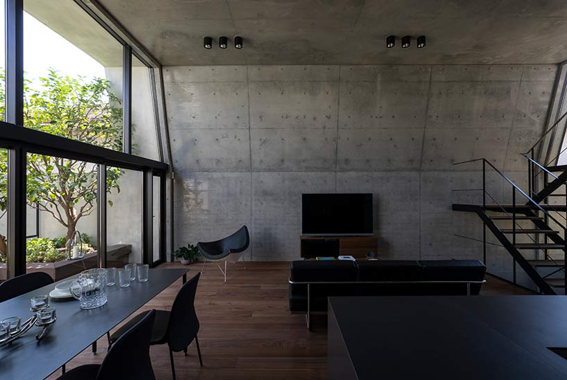 IKAWAYA architects concrete shell house tokyo japan designboom