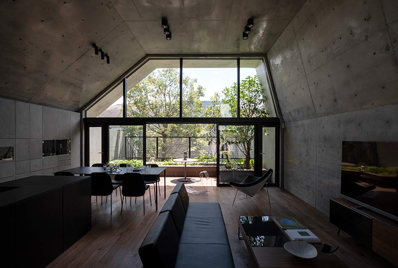 IKAWAYA architects concrete shell house tokyo japan designboom