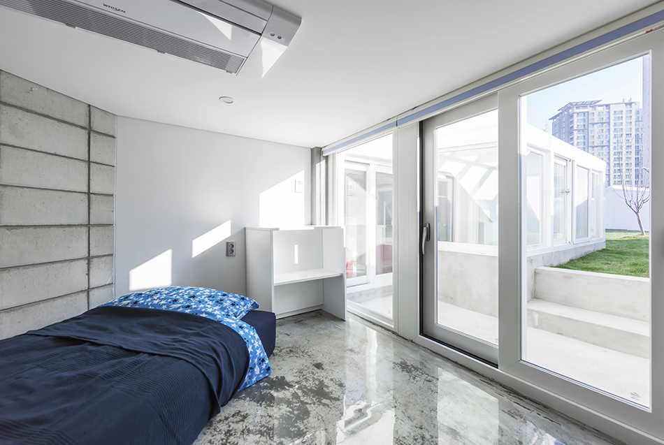 iroje khm architects flying house incheon south korea designboom