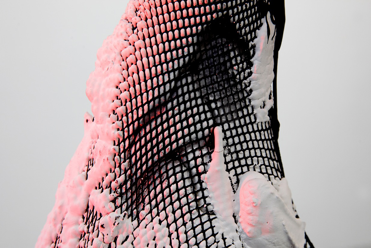jólan van der wiel: gravity project - the puppeteer at LYNfabrikken