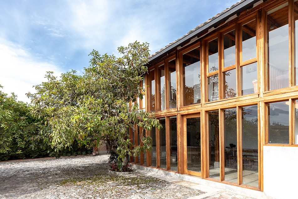 jorge ramon giacometti avocados house puembo ecuador designboom
