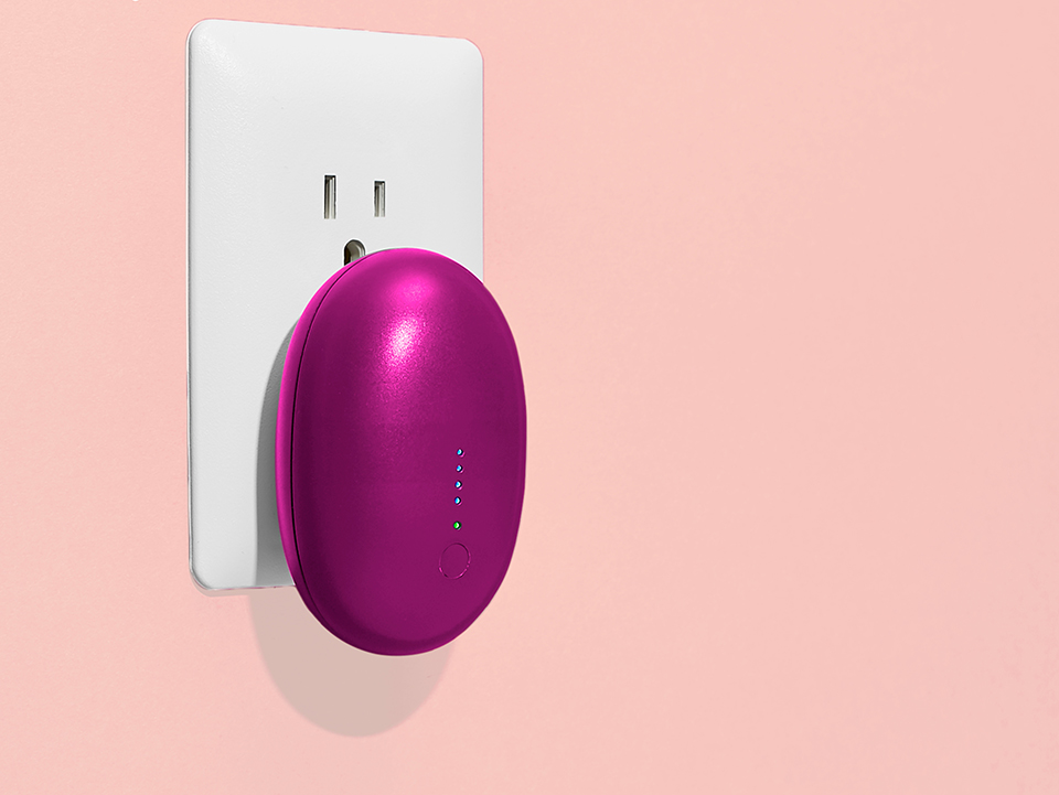 karim-rashid-richard-smiedt-bump-mobile-charger-designboom-gallery05