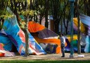 katharina grosse sculpts colorful terrain in brooklyn