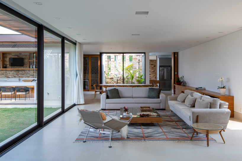 kt-house-lbmr-brazil-designboom-21