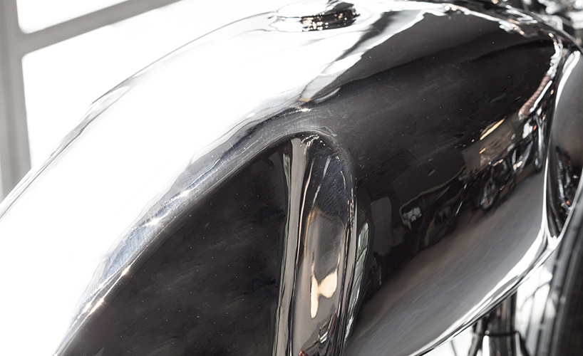 bandit9-arthur-motorcycle-royal-enfield-designboomg04