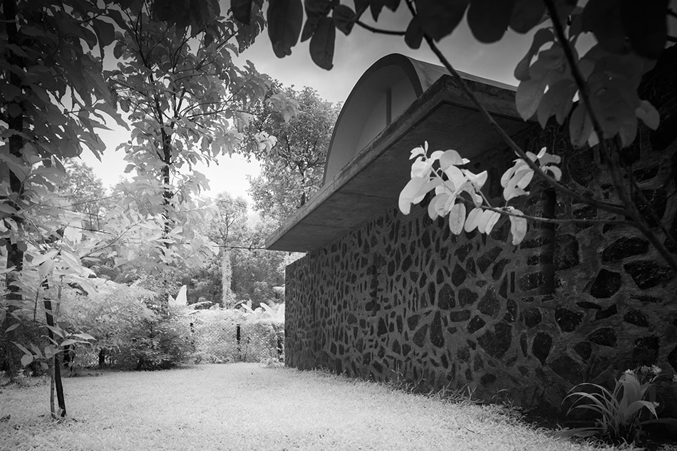LIJO RENY architects the walls and vaults house kerala india designboom