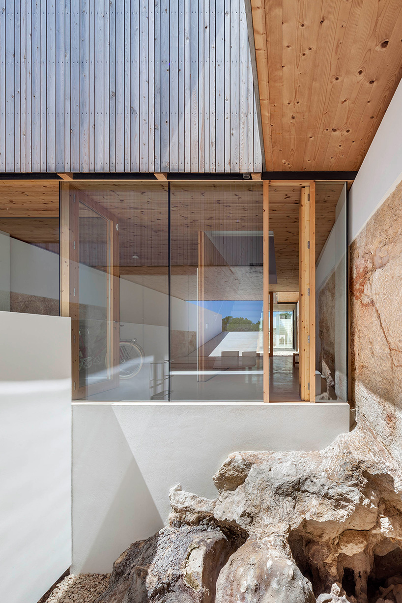 maria-castello-island-mirage-designboom-051