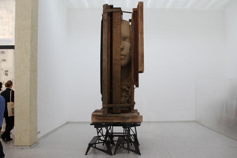 mark manders: mind study installation in venice