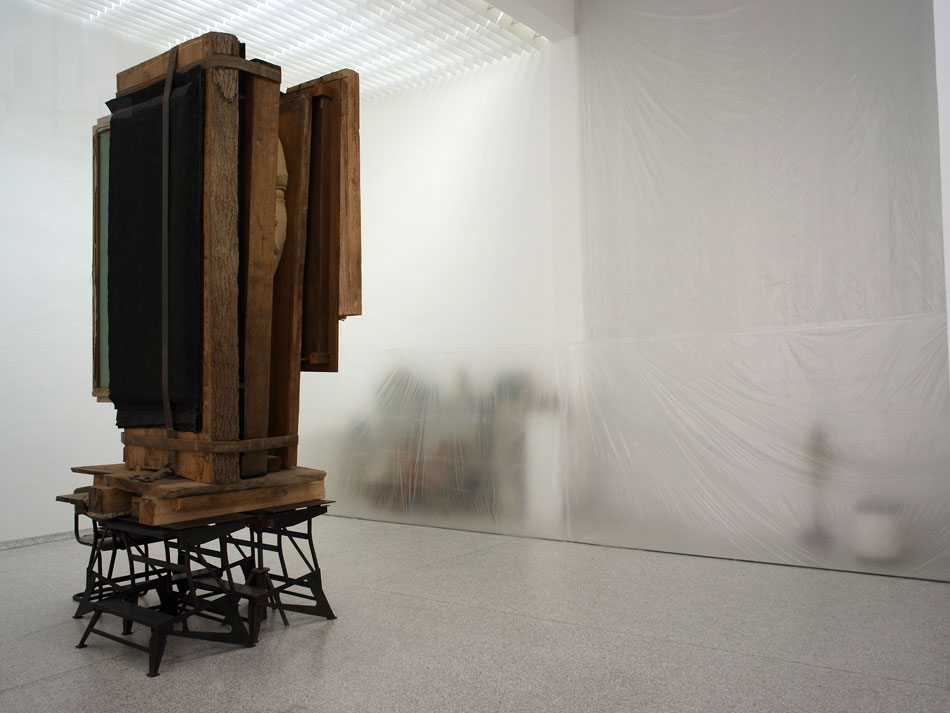 mark manders: mind study installation in venice