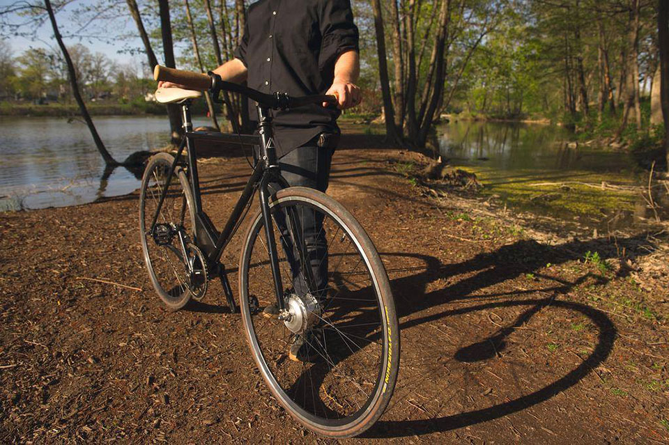 meet the maxwell motorbike EP0, an electric bicycle in disguise