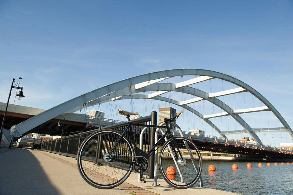 meet the maxwell motorbike EP0, an electric bicycle in disguise