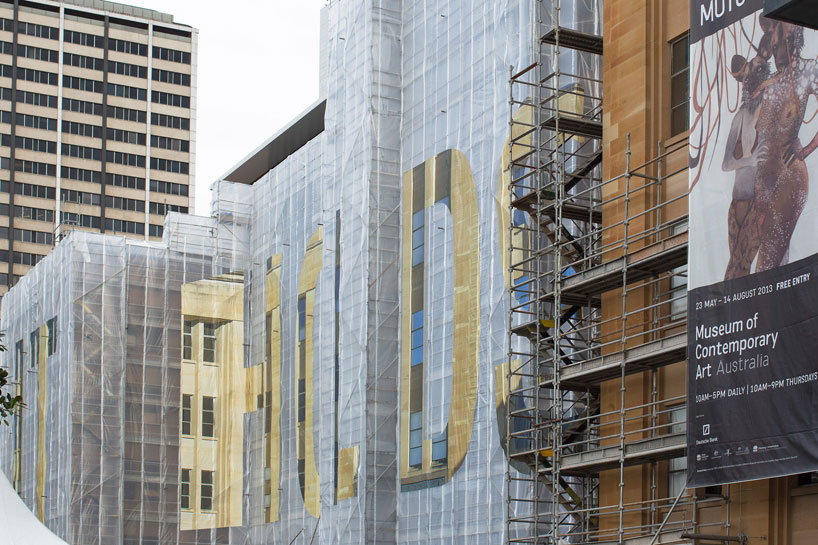 mike-hewson-it-holds-up-mca-australia-designboom-02