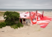 katharina-grosse-moma-ps1-rockway-installation-designboom-054