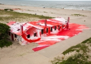 katharina-grosse-moma-ps1-rockway-installation-designboom-055