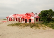 katharina-grosse-moma-ps1-rockway-installation-designboom-056