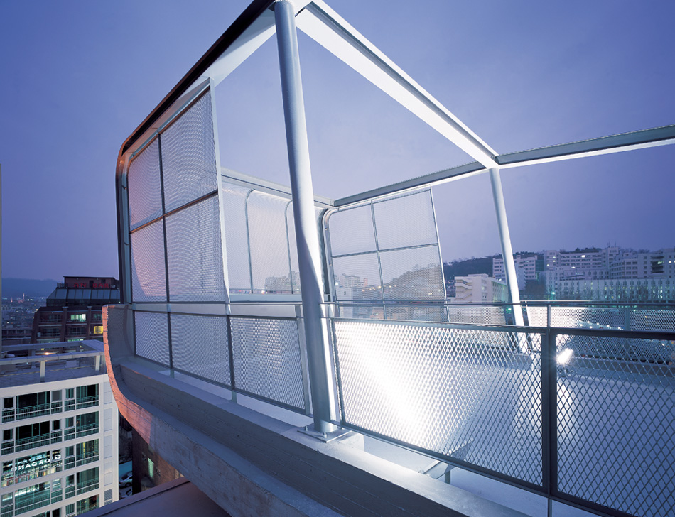 moon hoon sangsang museum seoul designboom