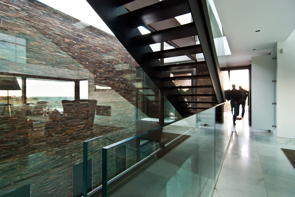 MVN arquitectos AP house designboom