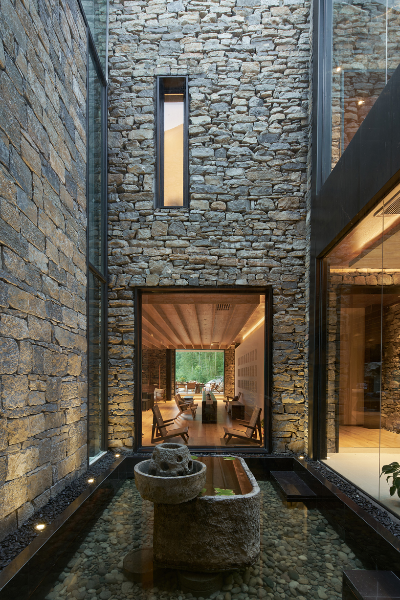 nanchawan-shiwu-tribe-homestay-china-designboom-26