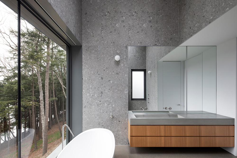 naturehumaine-memphremagog-lake-house-canada-designboom-j