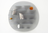NICHETTO=NENDO shelves in a comic NICHETTO=NENDO shelves in a comic