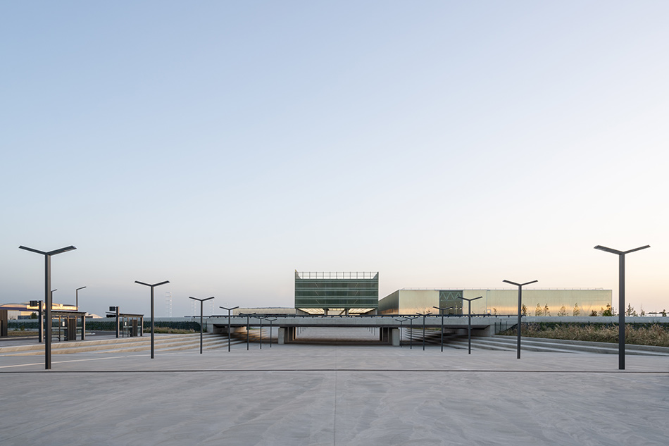 OMA MEETT toulouse exhibition convention centre designboom
