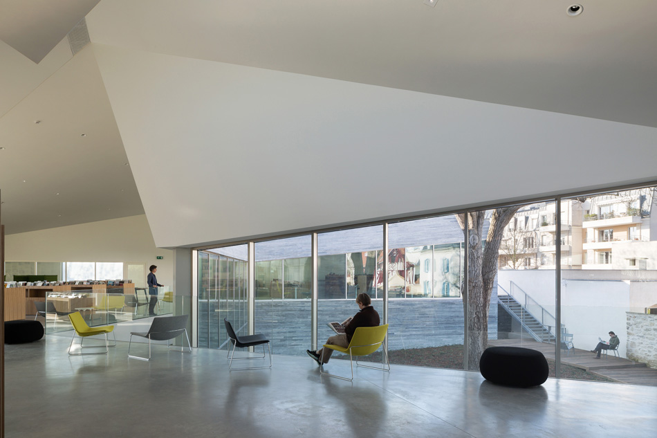 pascale guedot architecte mediatheque media library in bourg-la-reine designboom