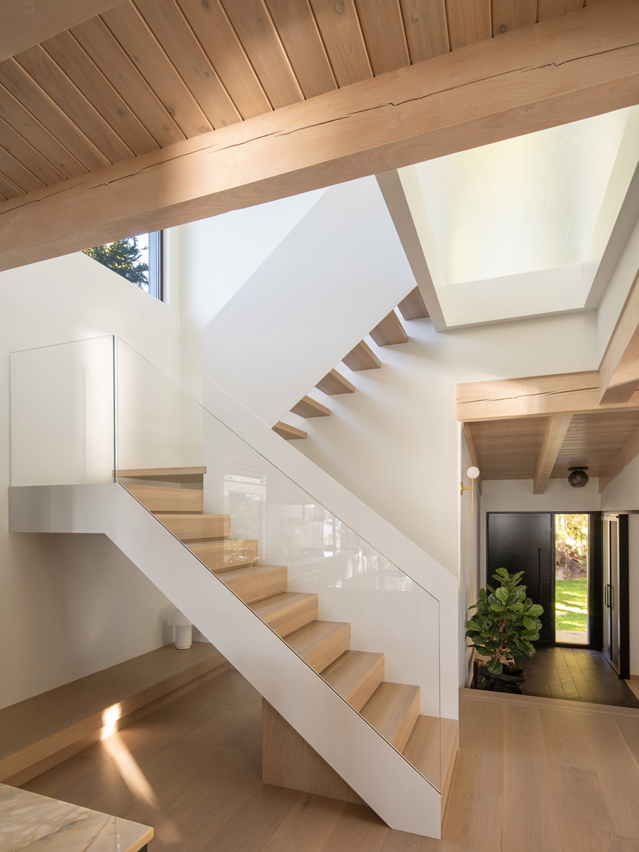 paul-bernier-architecte-cottage-on-the-point-lanaudiere-canada-designboom-d