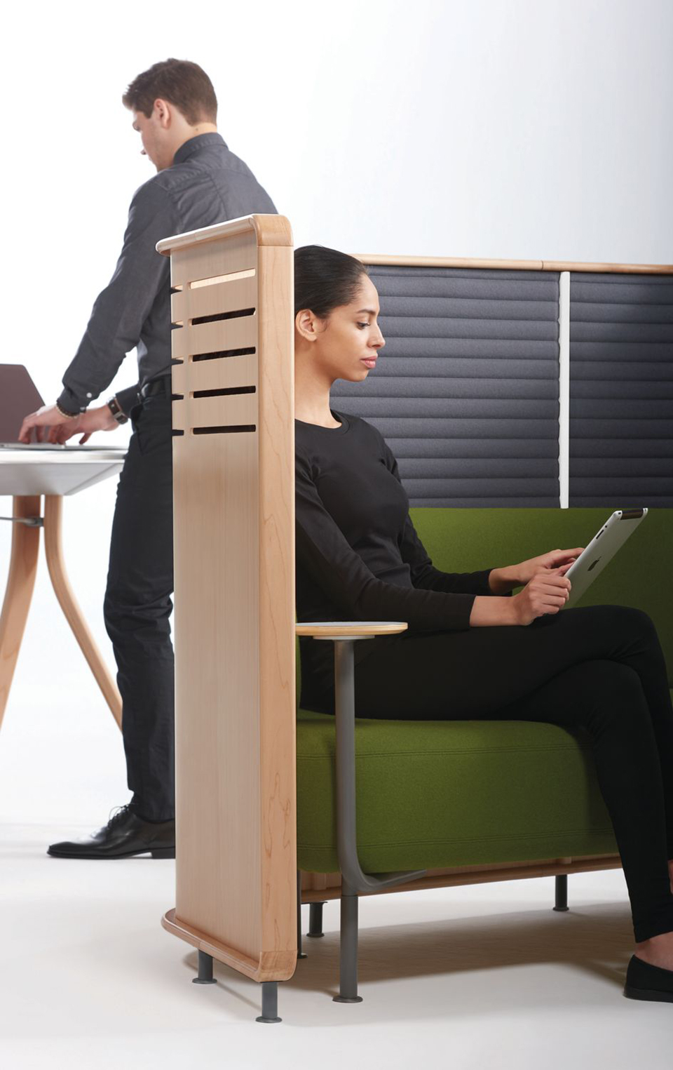 pearson-lloyd-teknion-zones-workplace-furniture-neocon-2016-designboom-gallery02