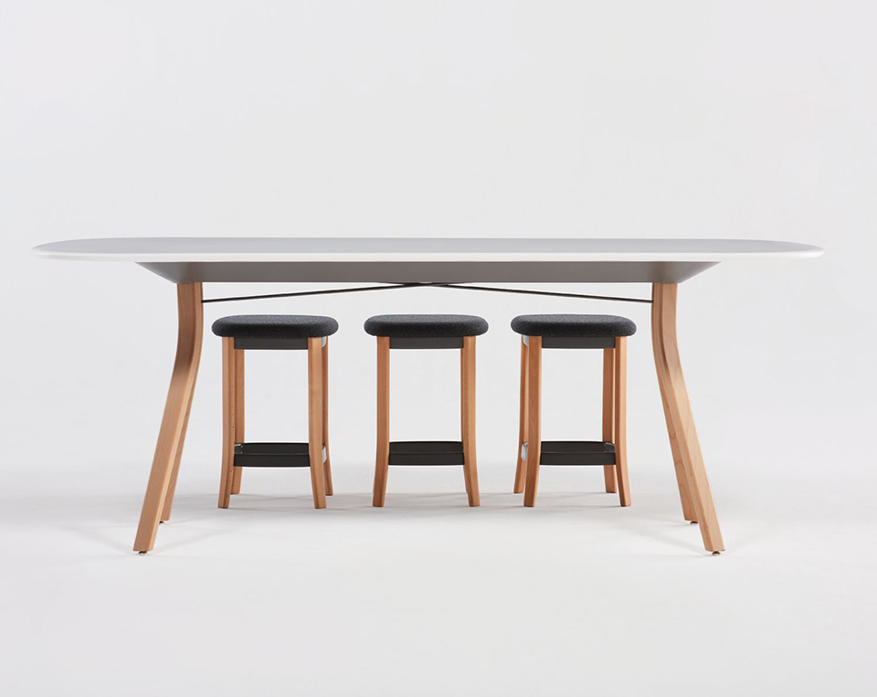 pearson-lloyd-teknion-zones-workplace-furniture-neocon-2016-designboom-gallery14