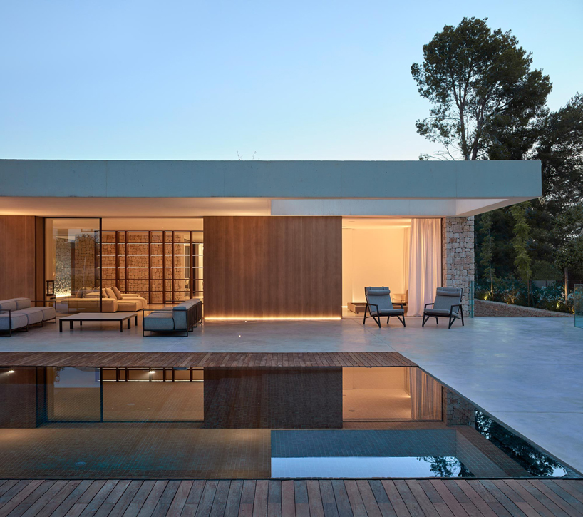 ramon-esteve-house-in-la-canada-valencia-designboom-11