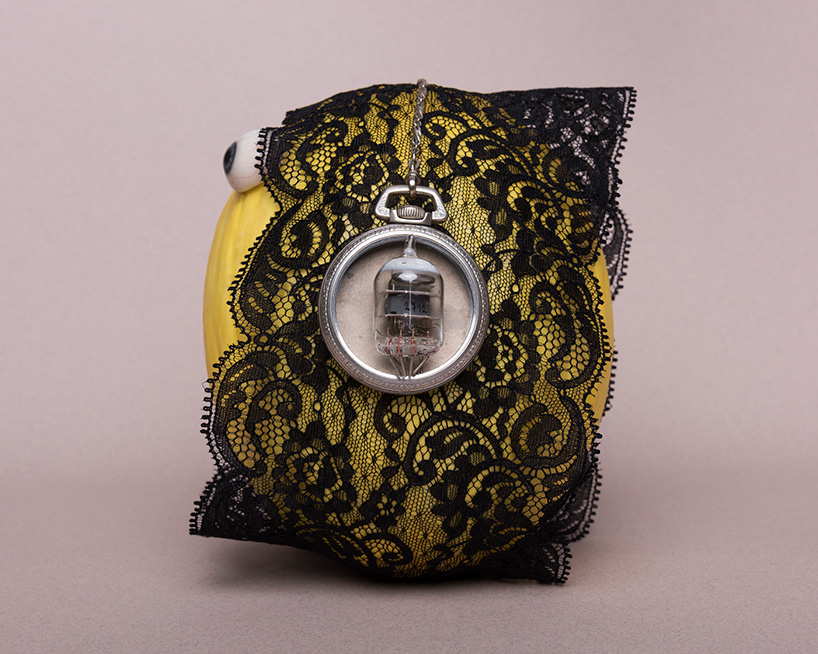 remedios-vincent-the-emperors-new-clothes-gallery-designboom-02