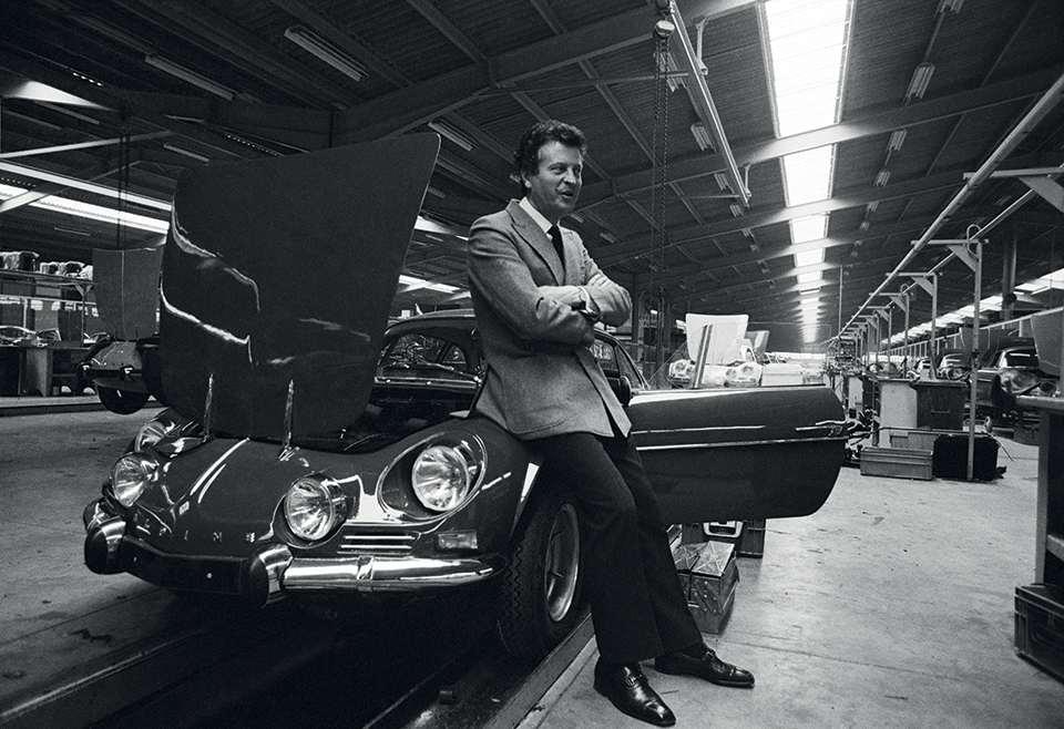 renault-alpine-vision-sports-car-designboom-gallery14