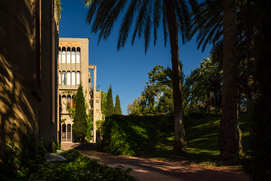 la fabrica - ricardo bofill's time capsule factory renovation