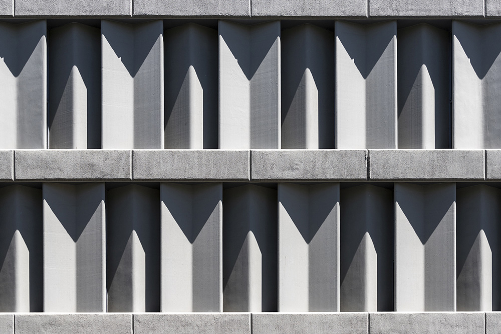 brutalismo-madrileno-roberto-conte-brutalist-aesthetic-spanish-capital-photo-series-designboom-c