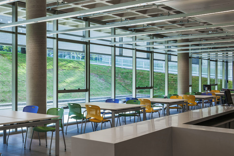 rodrigo mindlin loeb arquitetura: brasiliana library at USP campus