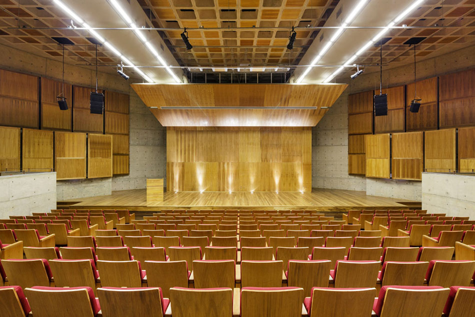 rodrigo mindlin loeb arquitetura: brasiliana library at USP campus