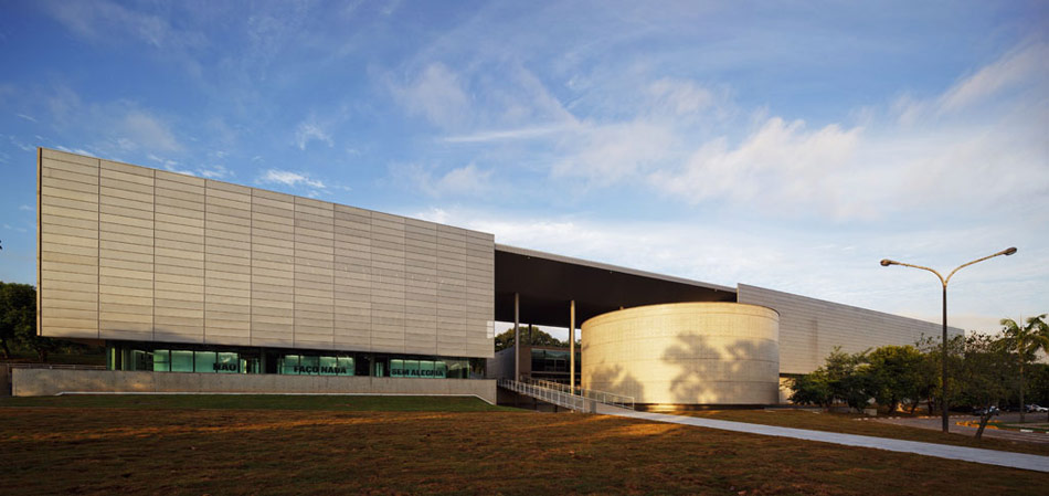 rodrigo mindlin loeb arquitetura: brasiliana library at USP campus