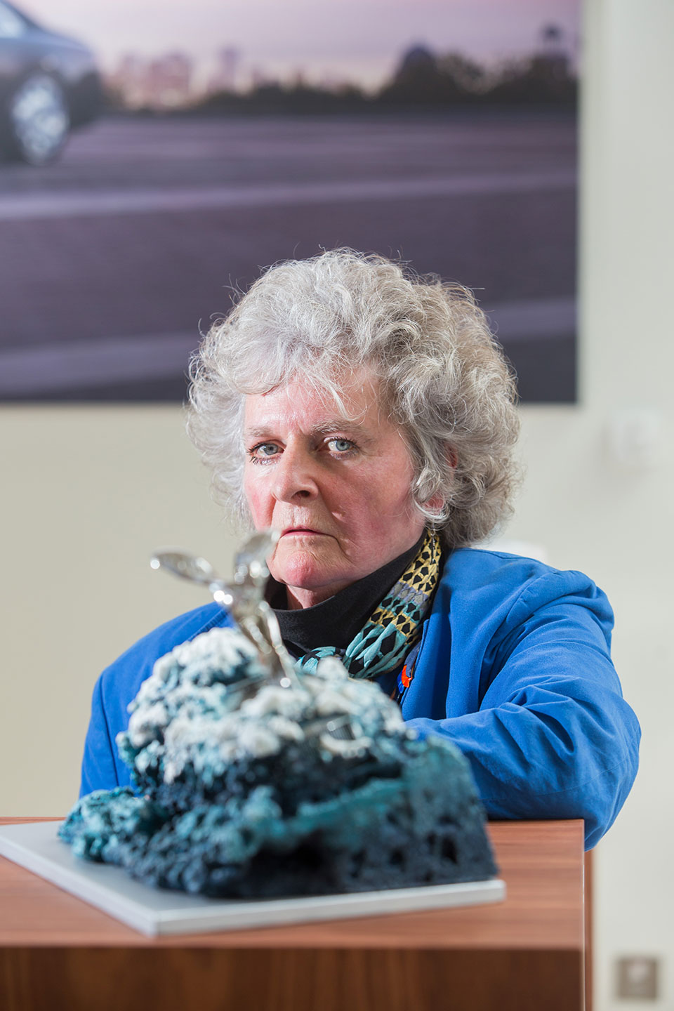 maggi hambling with her model