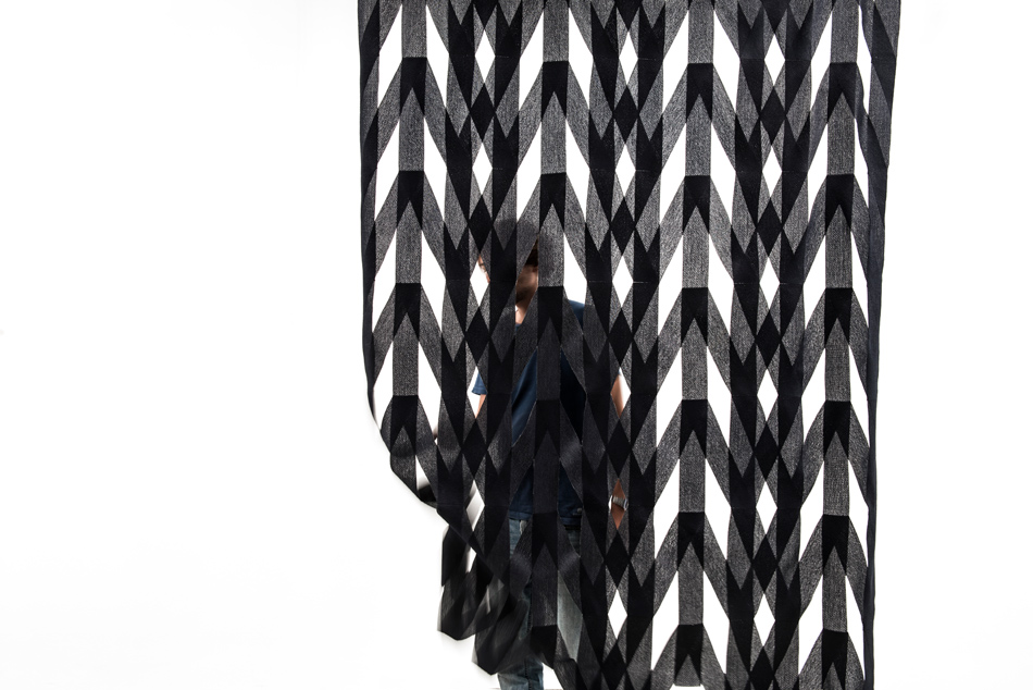 ronan + erwan bouroullec install 17 screens inside tel aviv\'s museum of art designboom