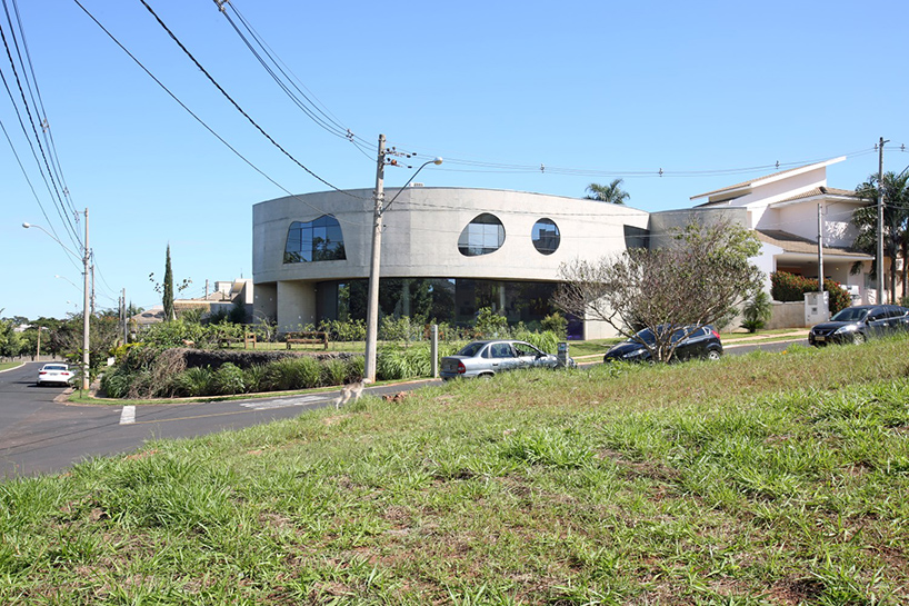 ruy ohtake house roberto cocenza sao jose do rio preto sao paulo brazil designboom