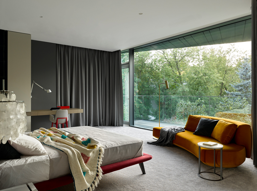 saota-silver-pine-moscow-designboom-17