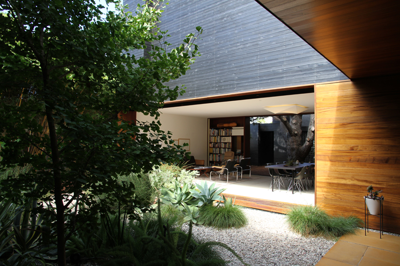 sebastian-mariscal-dwell-home-venice-california-designboom