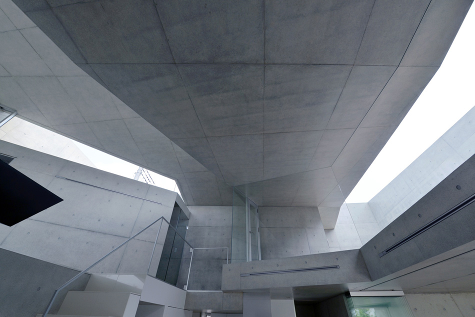 shigeru fuse atelier house in tsutsumino noda japan designboom