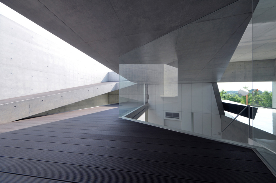 shigeru fuse atelier house in tsutsumino noda japan designboom