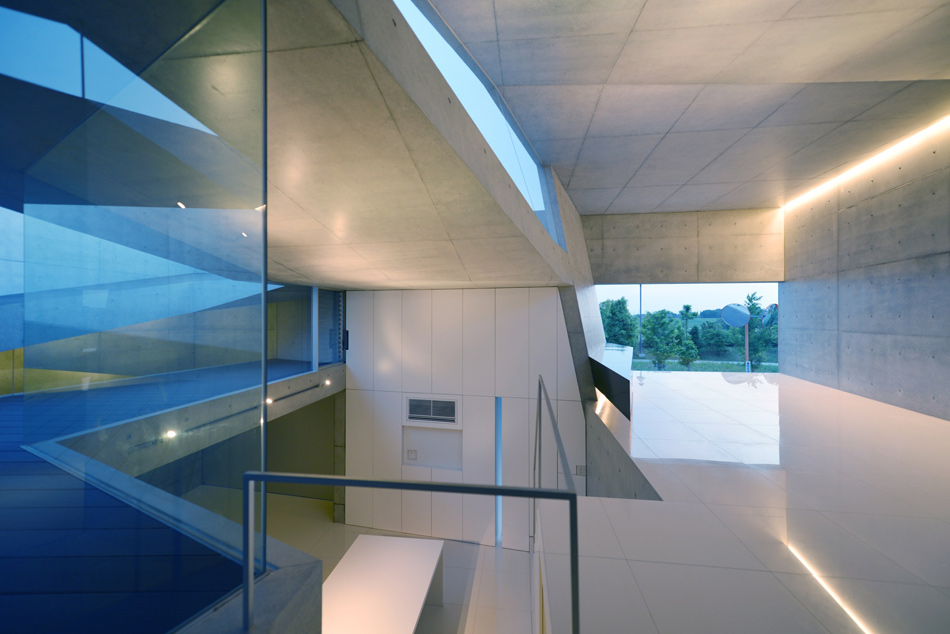 shigeru fuse atelier house in tsutsumino noda japan designboom