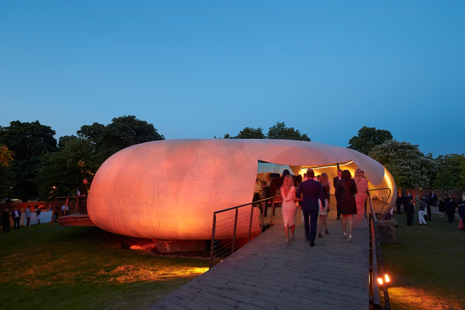 smiljan radic\'s serpentine pavilion photographed by hufton + crow designboom
