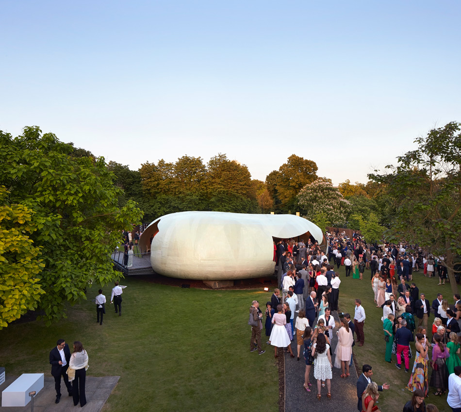 smiljan radic\'s serpentine pavilion photographed by hufton + crow designboom