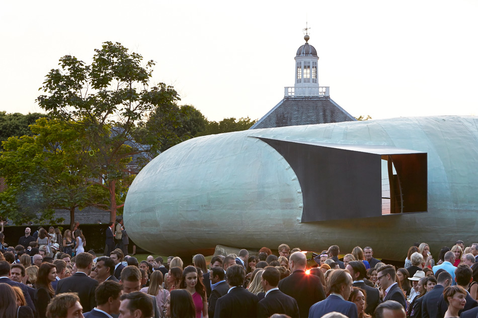 smiljan radic\'s serpentine pavilion photographed by hufton + crow designboom