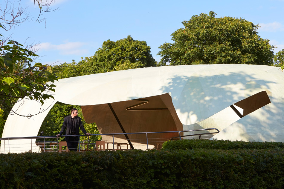 smiljan radic\'s serpentine pavilion photographed by hufton + crow designboom