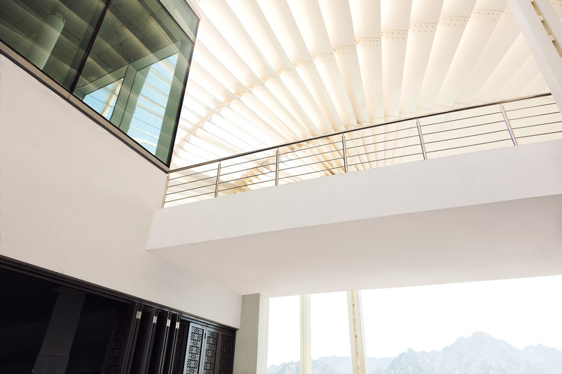 snohetta-mutrah-fish-market-designboom-15